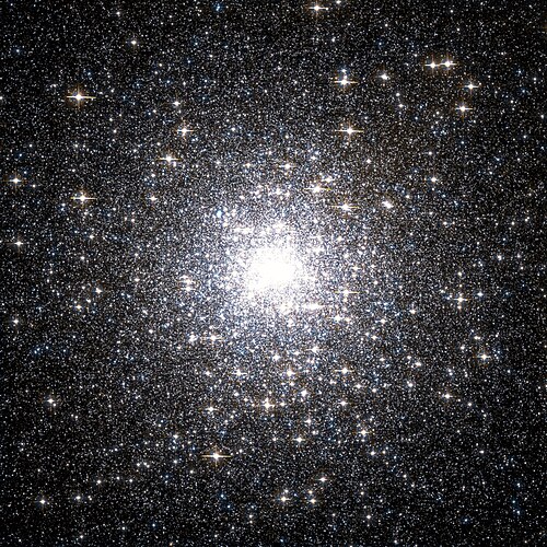 M15，球状星团，位于飞马座