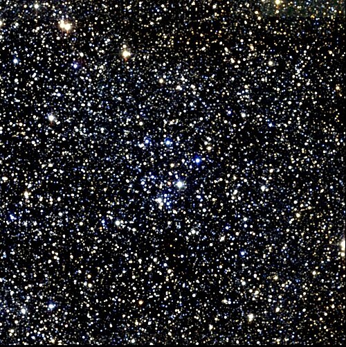 M18，疏散星团，位于人马座