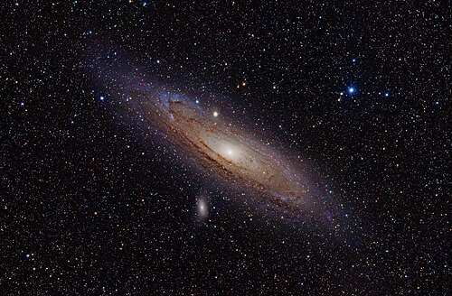 仙女座大星系 (M31) — 螺旋星系