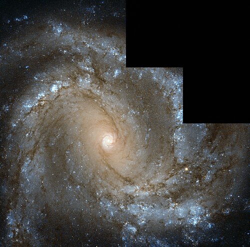 M61，螺旋星系，位于室女座