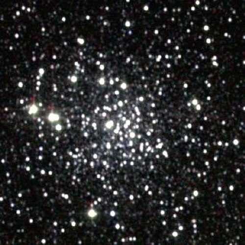 M71，球状星团，位于天箭座